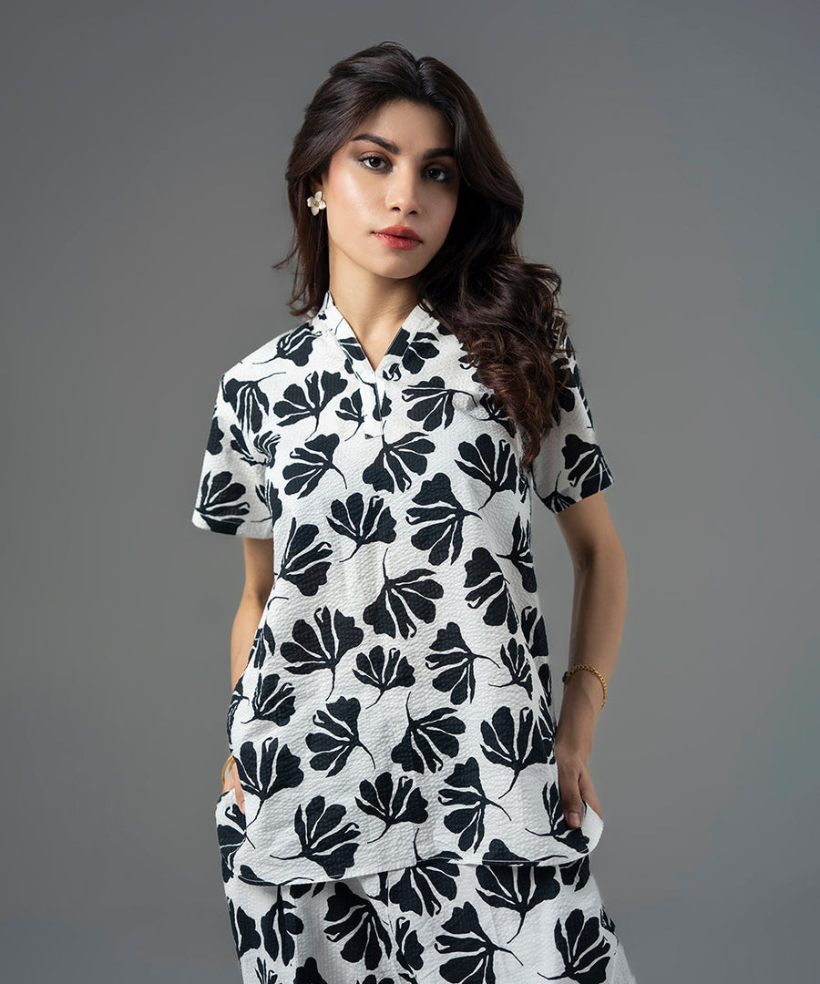 Monochrome Floral V-Neck Shirt