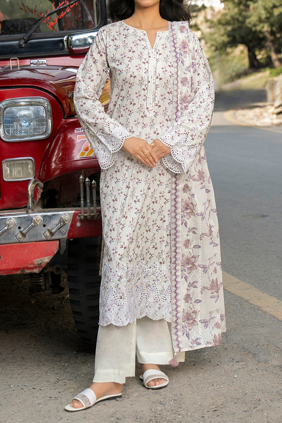 Unstitched 3Pc Printed Embroidered Lawn Suit - NUSLE3153