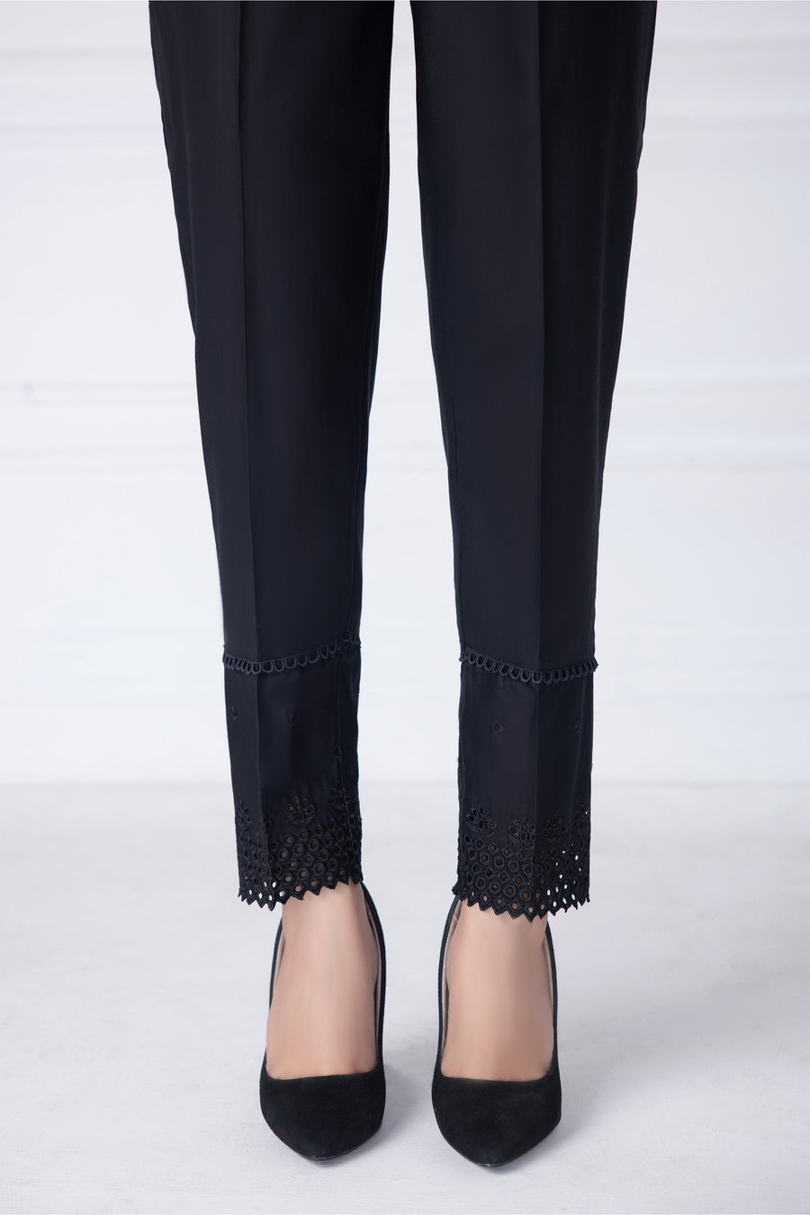 01 Piece Stitched Bottom