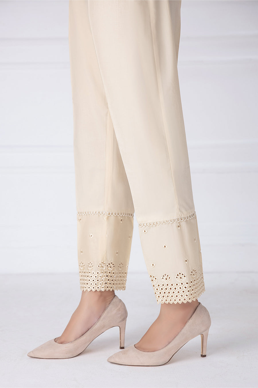 01 Piece Stitched Bottom