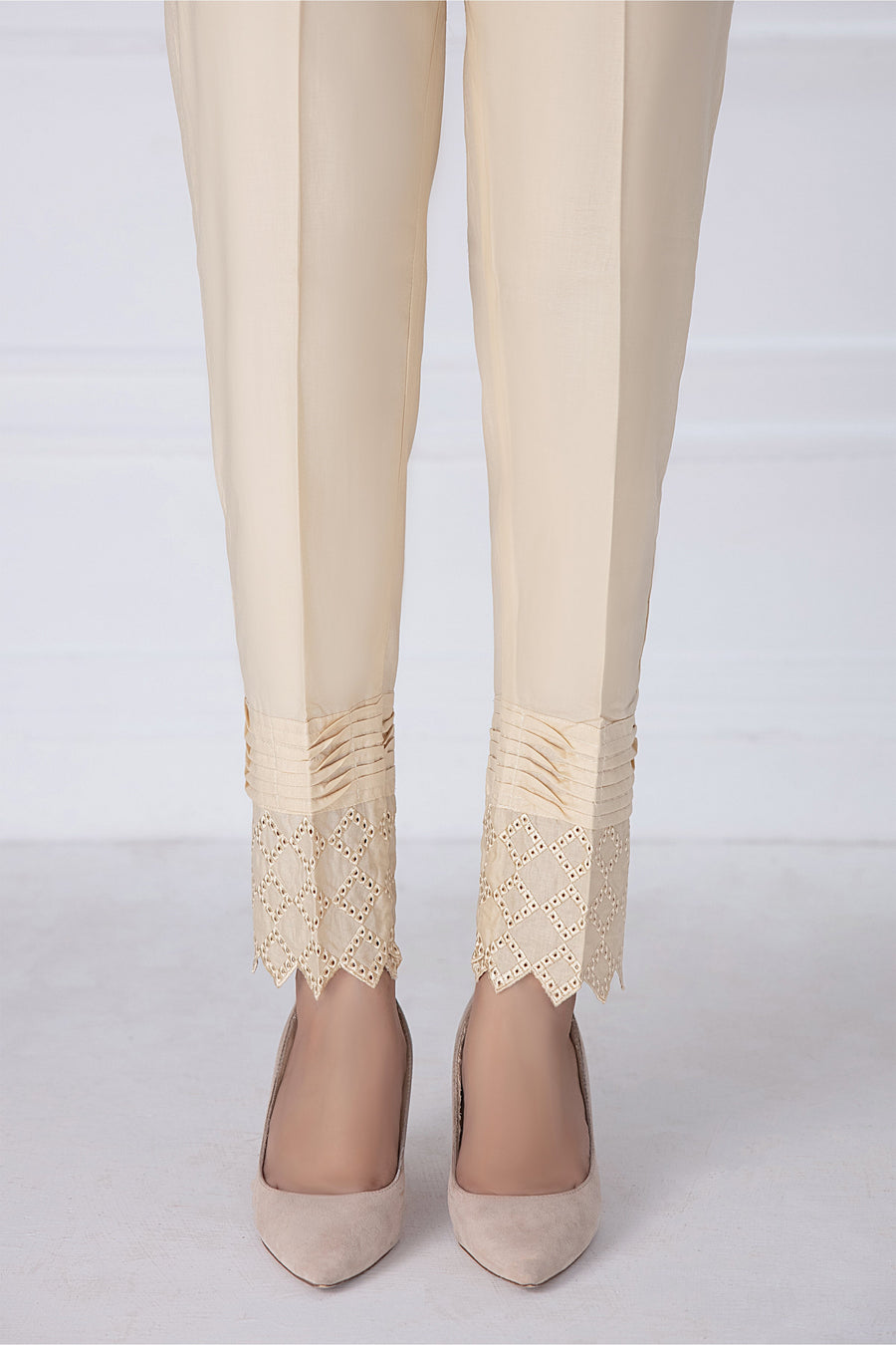 01 Piece Stitched Bottom