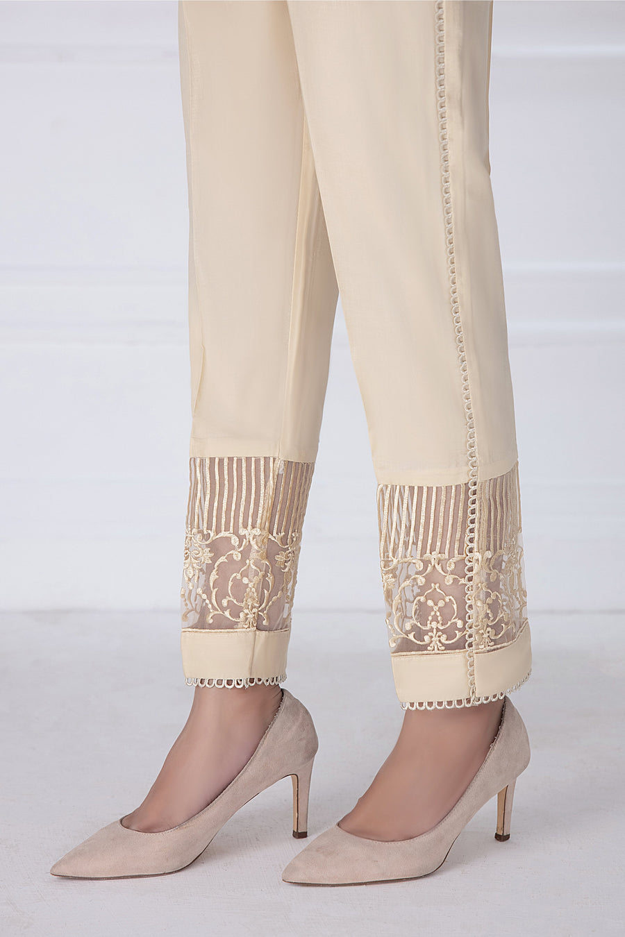 01 Piece Stitched Bottom