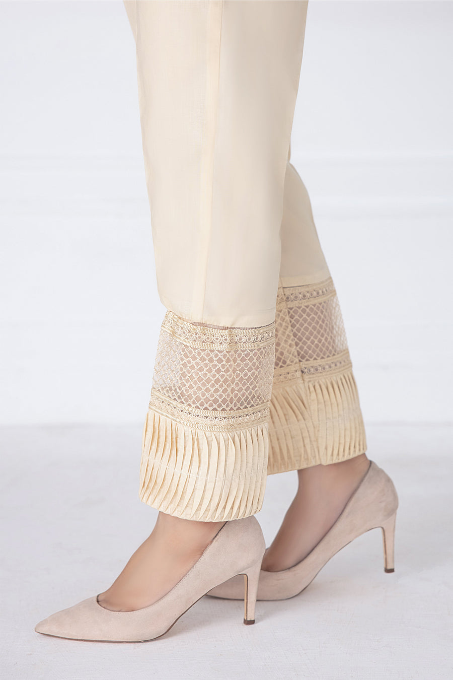 01 Piece Stitched Bottom
