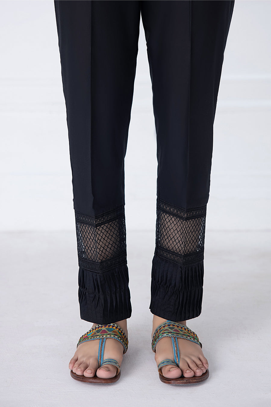 01 Piece Stitched Bottom
