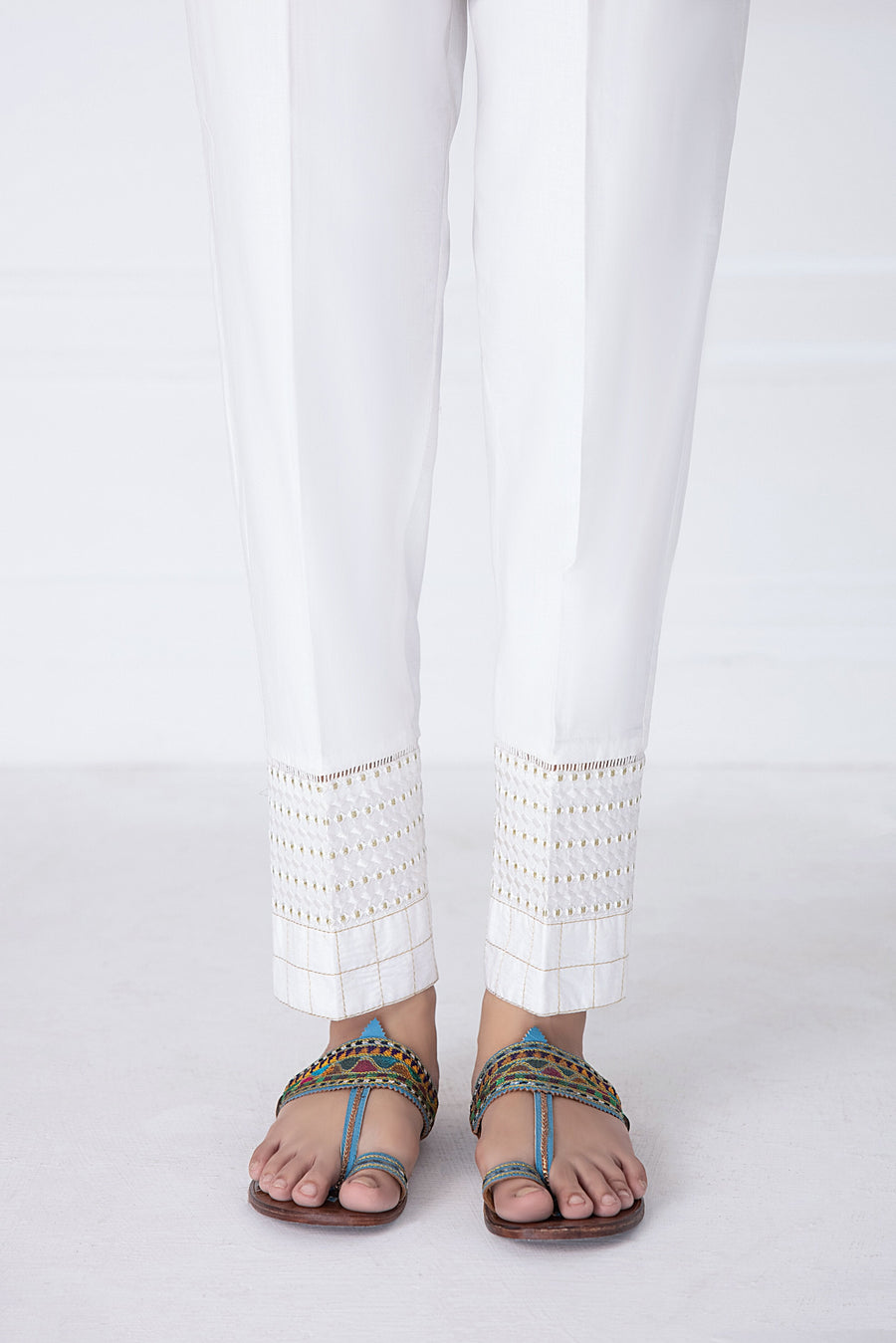 01 Piece Stitched Bottom