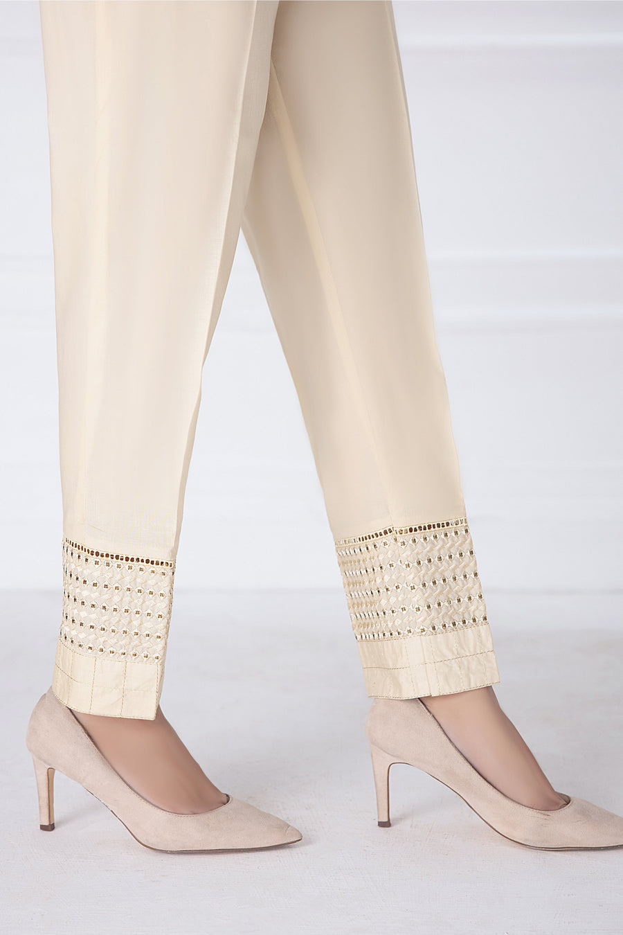 01 Piece Stitched Bottom