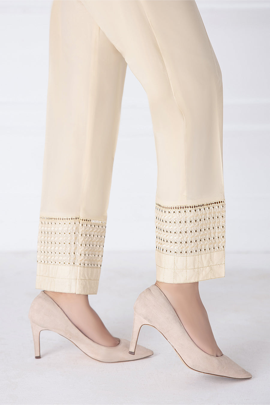 01 Piece Stitched Bottom