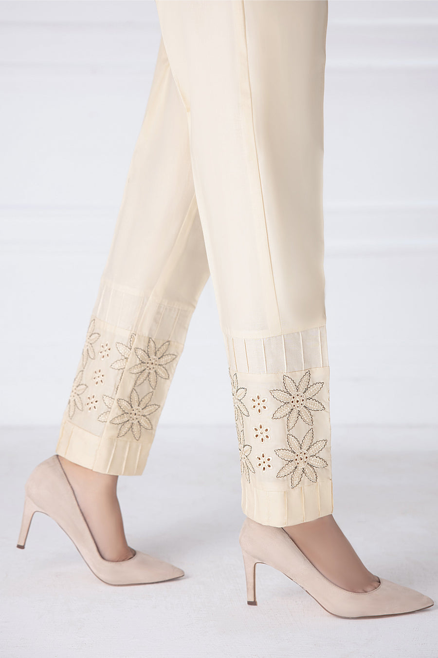 01 Piece Stitched Bottom