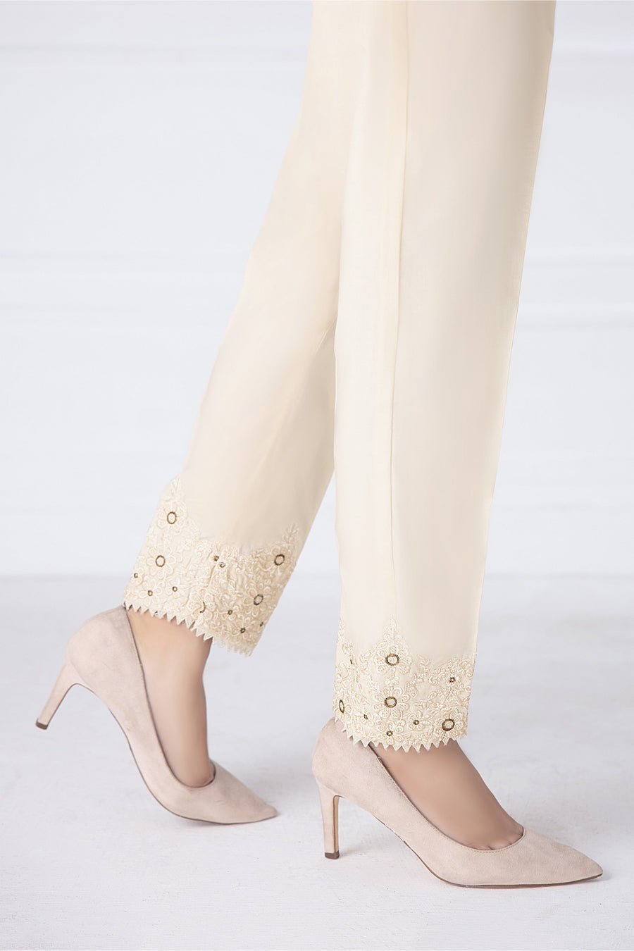01 Piece Stitched Bottom