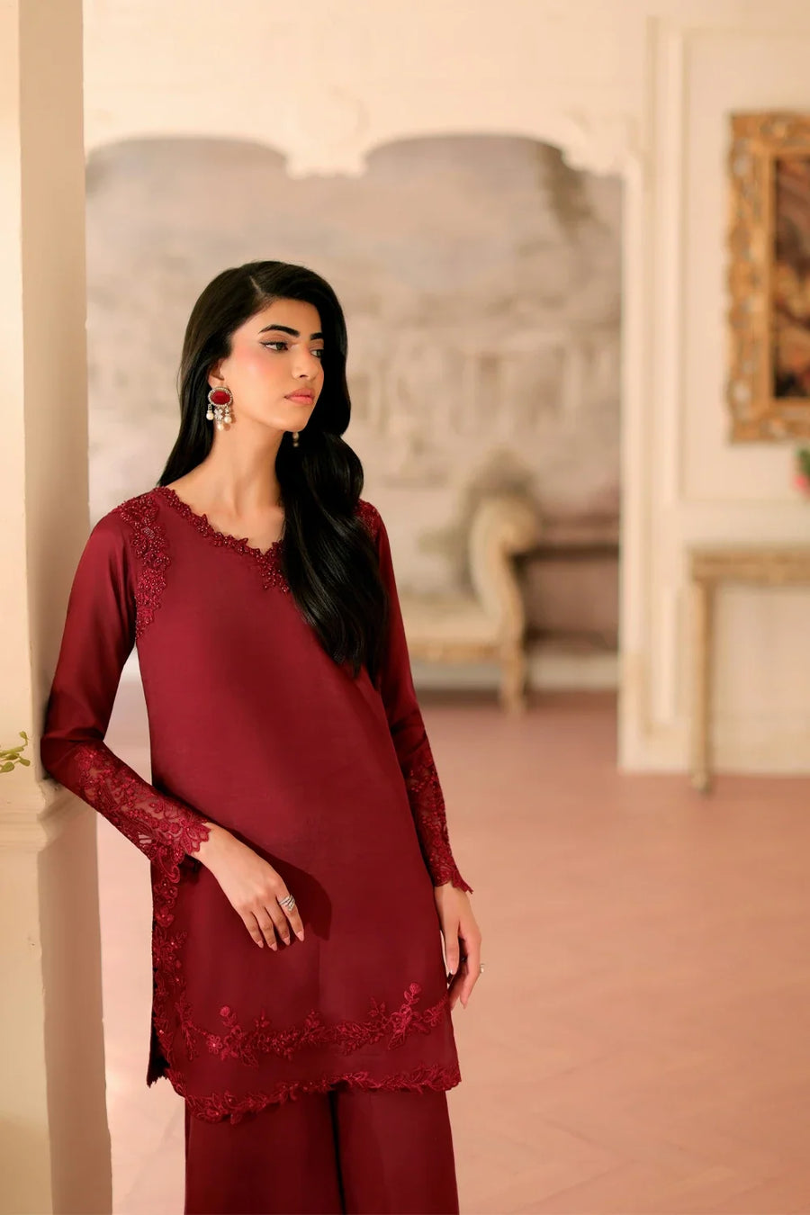Veloura