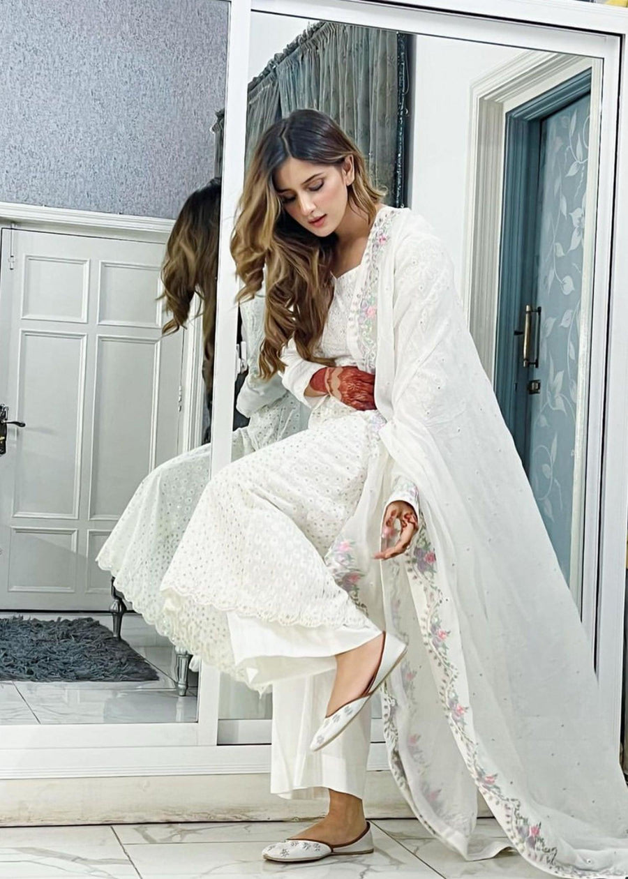 Dove - Alishba Anjum
