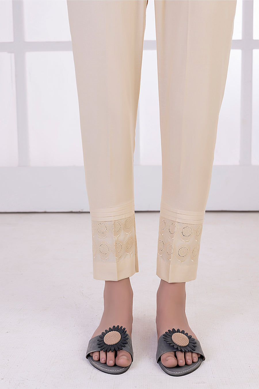 01 Piece Stitched Embroidered Bottom