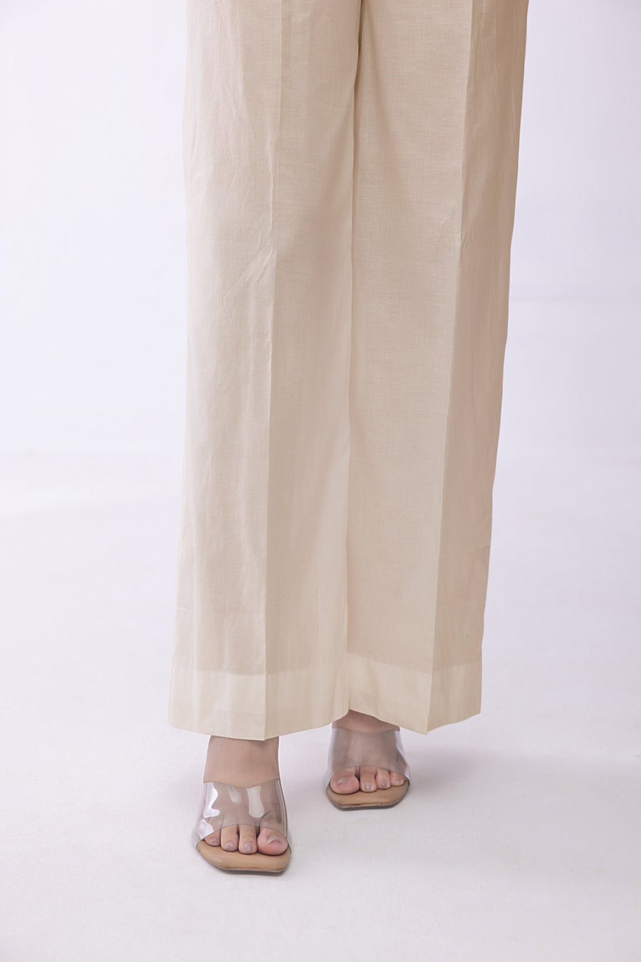 01 Piece Stitched Bottom
