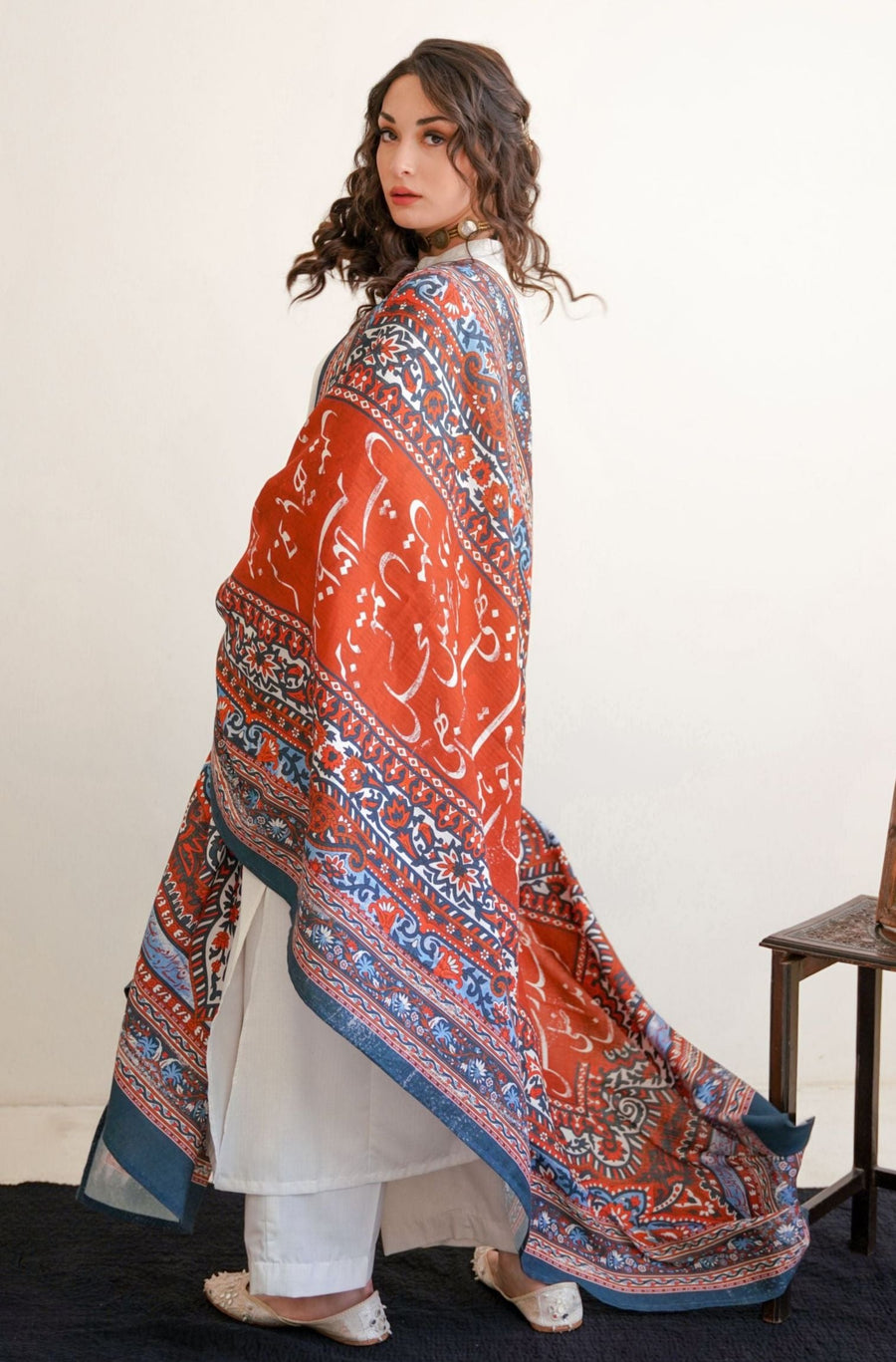 Talaash Odhni - Blue & Rust