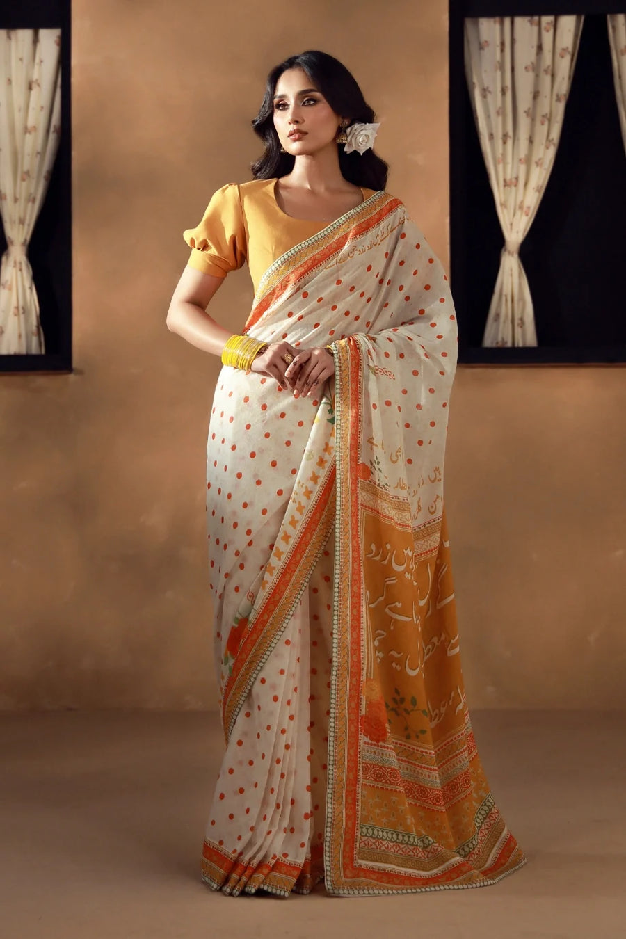 Sunehri Saree