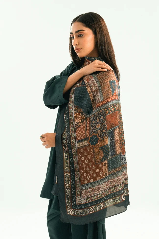 Kainaat Scarf