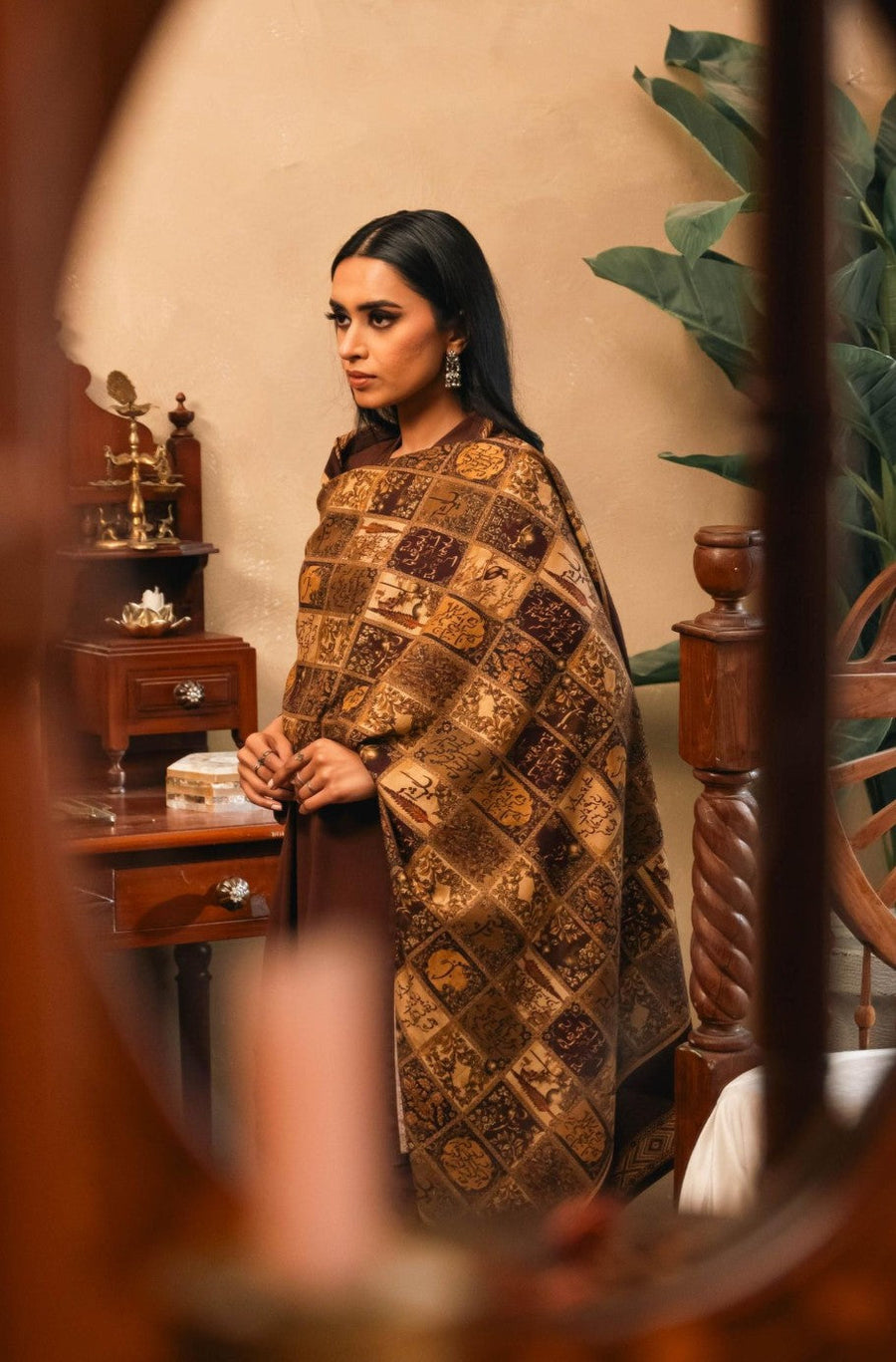 Jugnu Odhni - Antique Maroon