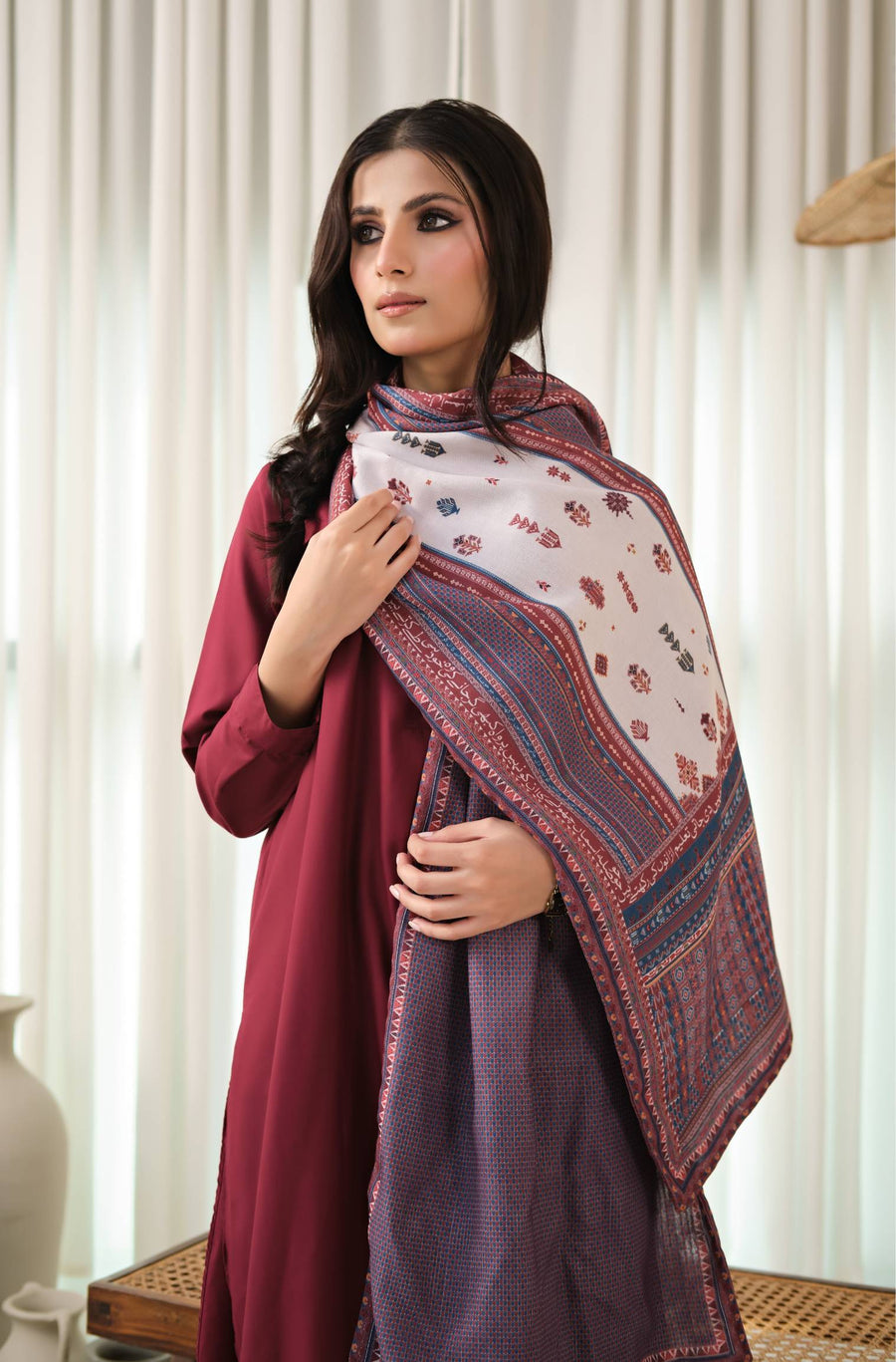Aghaaz Stole - Maroon & Blue
