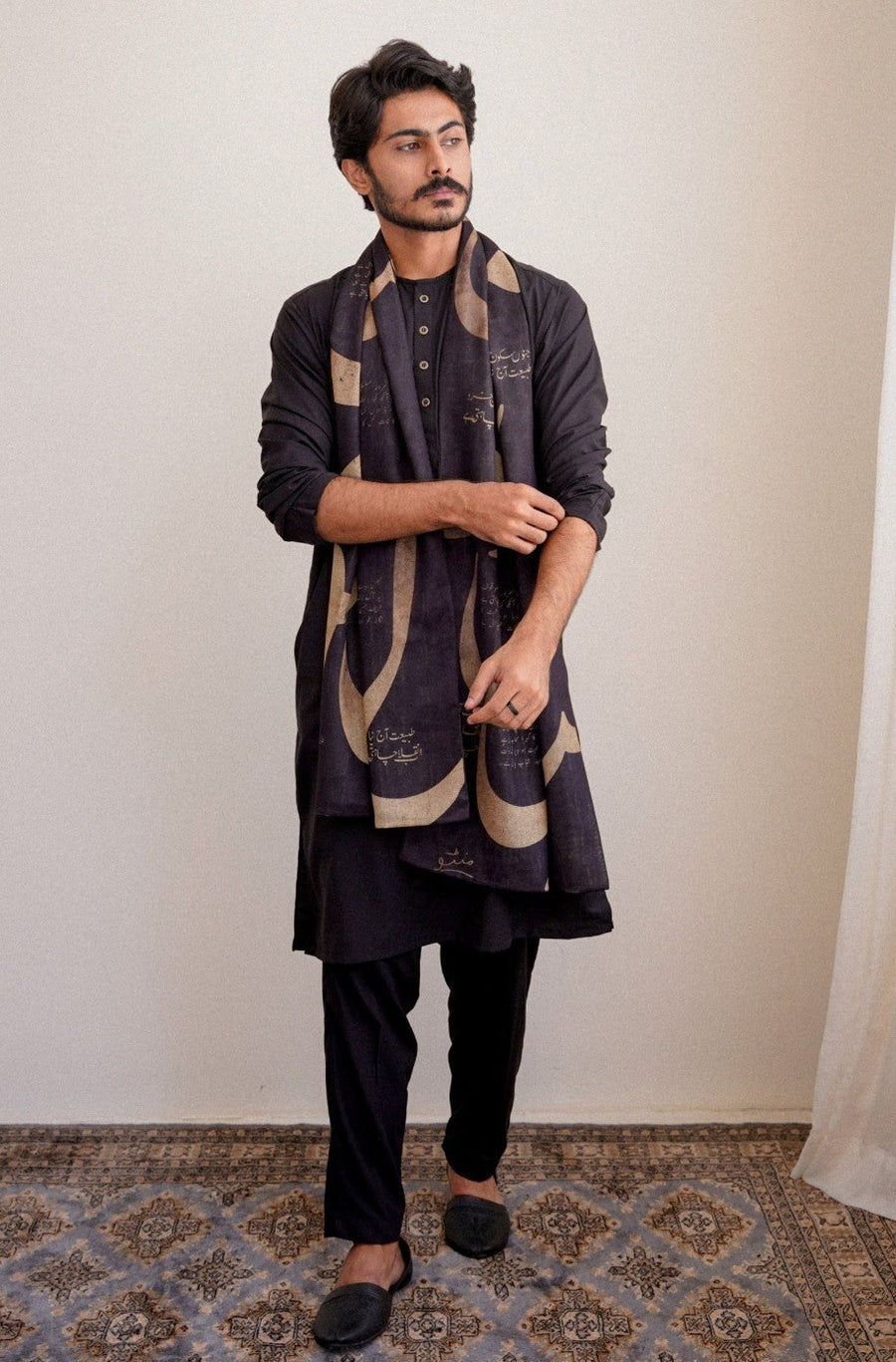 Junoon Stole - Black