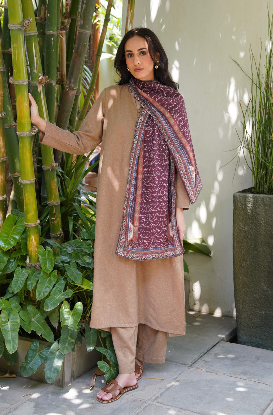 Musafir Stole - Reddish Brown
