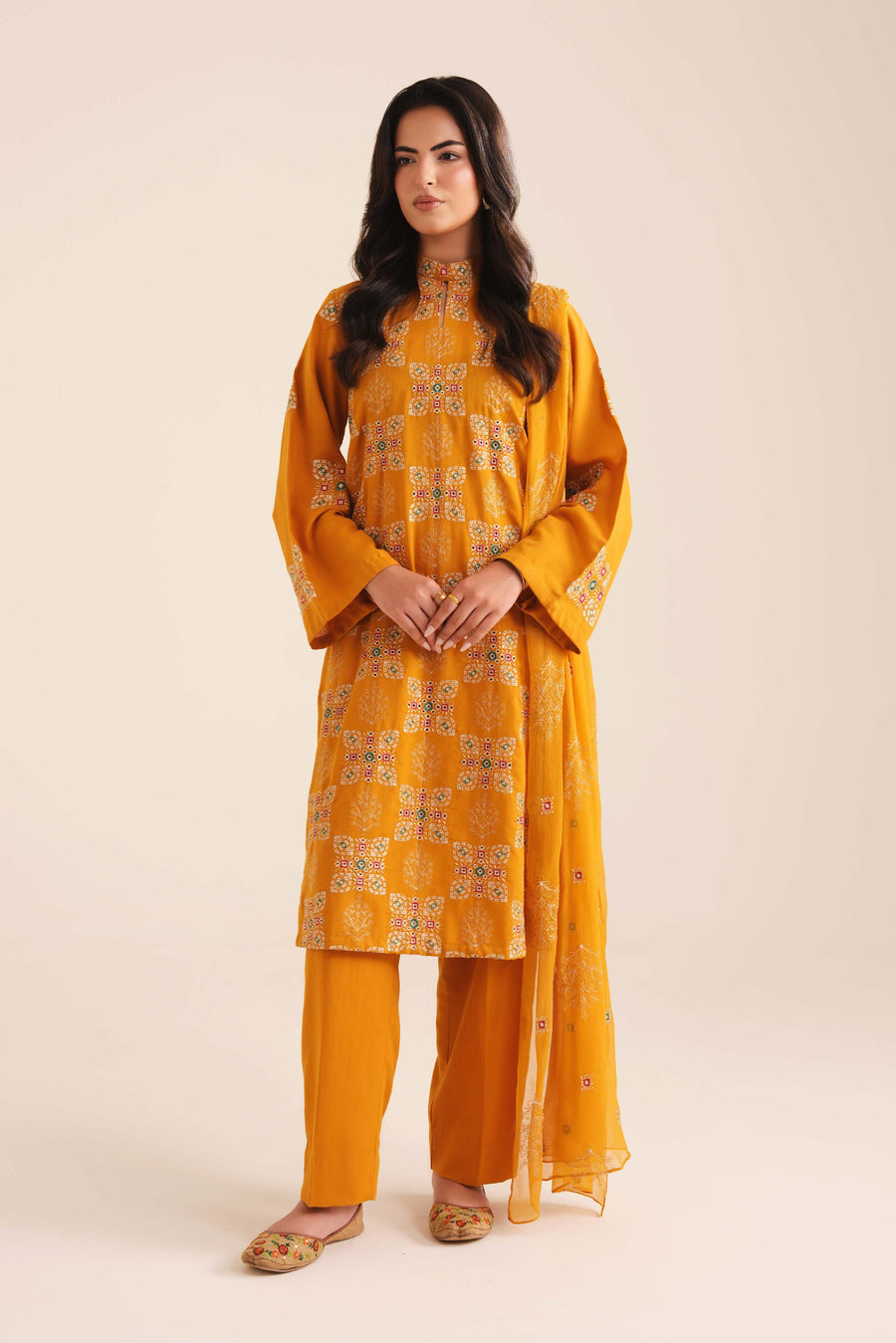 3 Piece - Embroidered Karandi Suit (Unstitched)