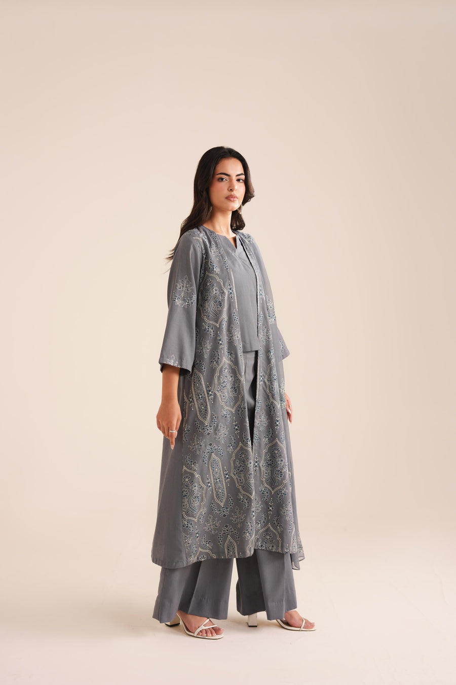 3 Piece - Embroidered Karandi Suit (Unstitched)