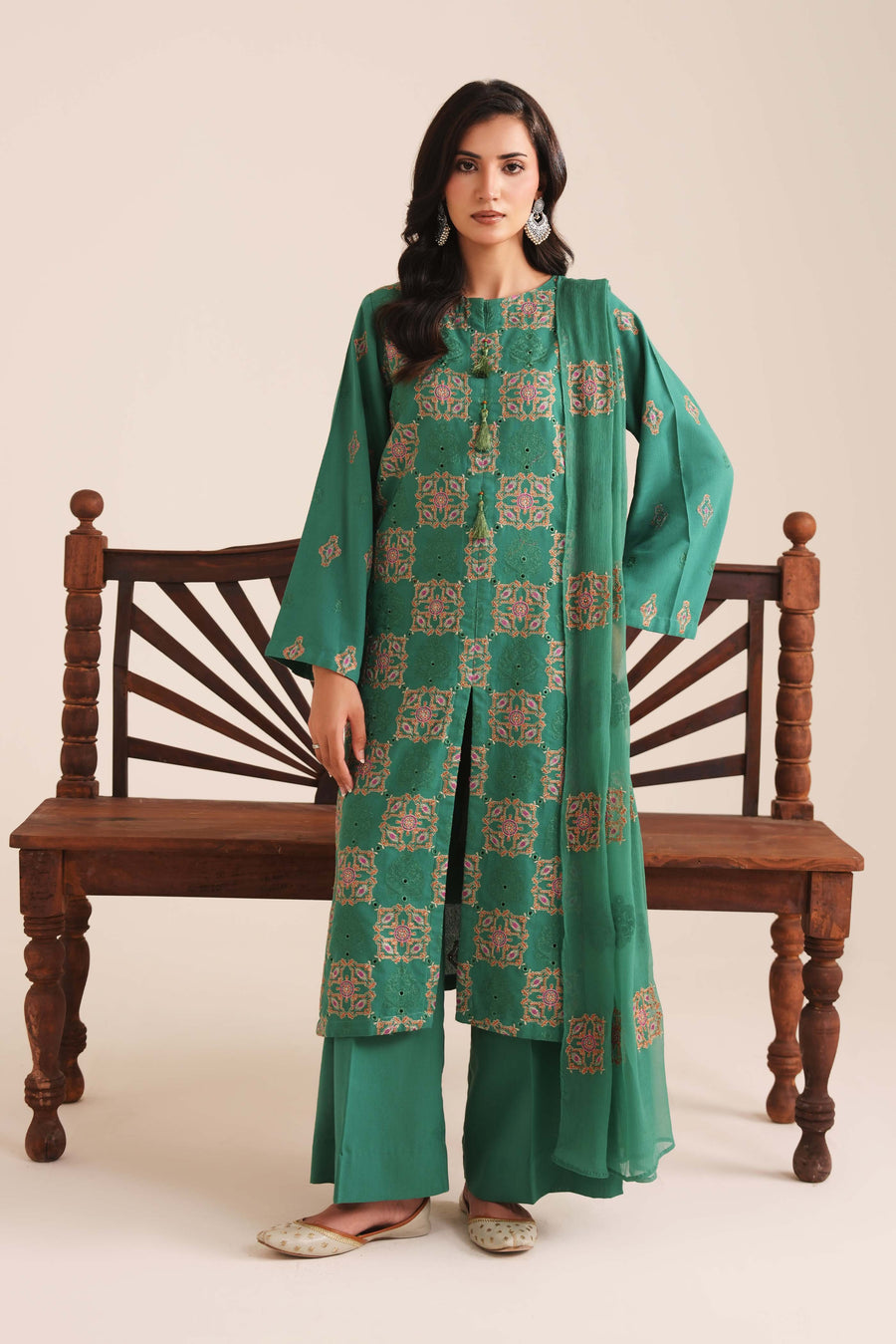 3 Piece - Embroidered Karandi Suit (Unstitched)