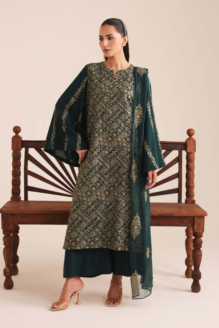 3 Piece - Embroidered Karandi Suit (Unstitched)