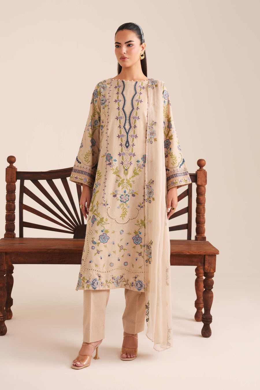 3 Piece - Embroidered Karandi Suit (Unstitched)