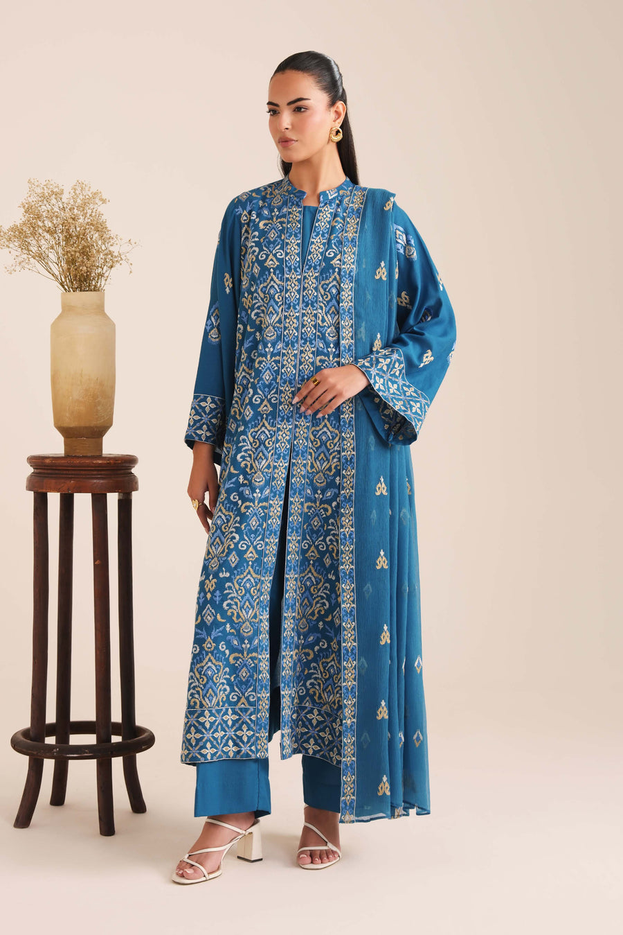 3 Piece - Embroidered Karandi Suit (Unstitched)