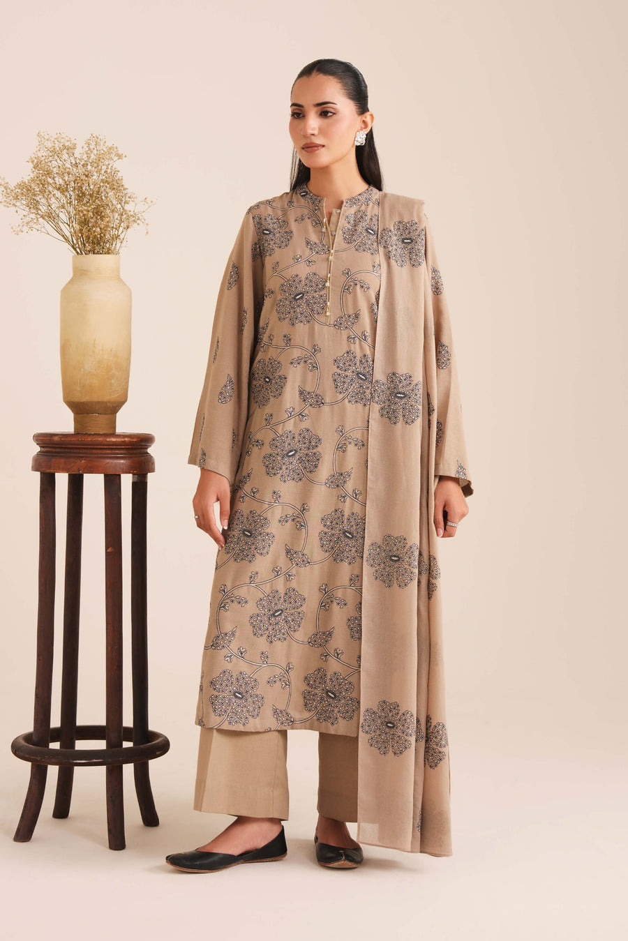 3 Piece - Embroidered Karandi Suit (Unstitched)