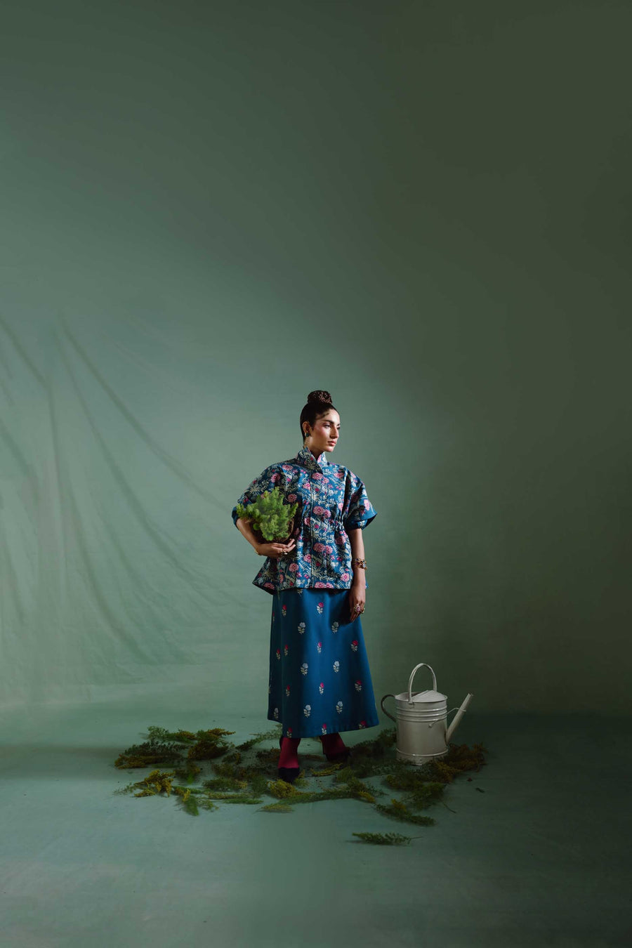 3 Piece - Embroidered Karandi Suit (Unstitched)