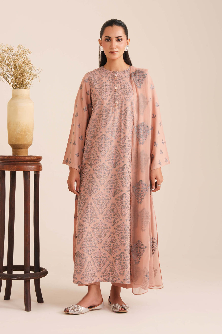 3 Piece - Embroidered Karandi Suit (Unstitched)