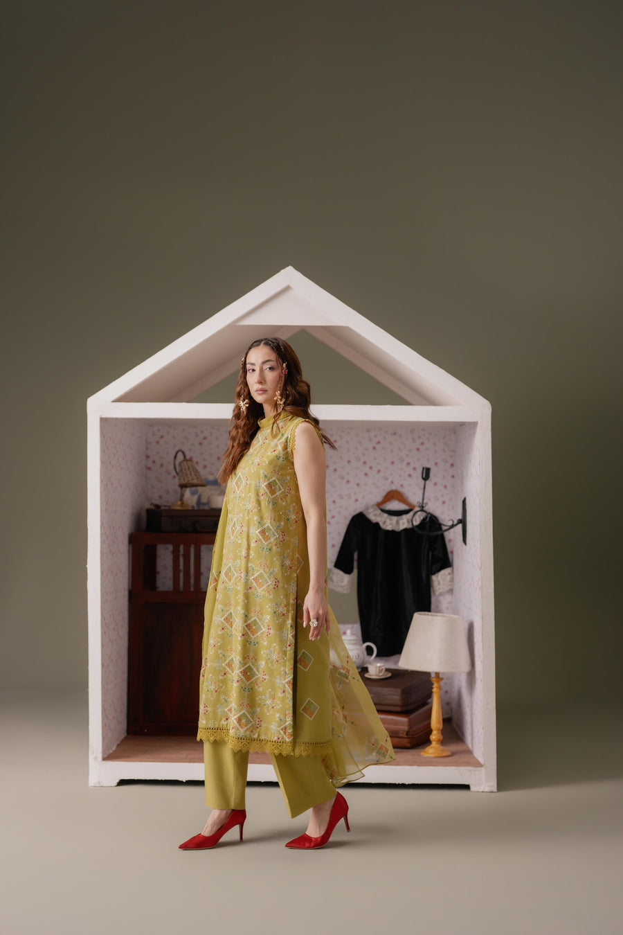 3 Piece - Embroidered Karandi Suit (Unstitched)