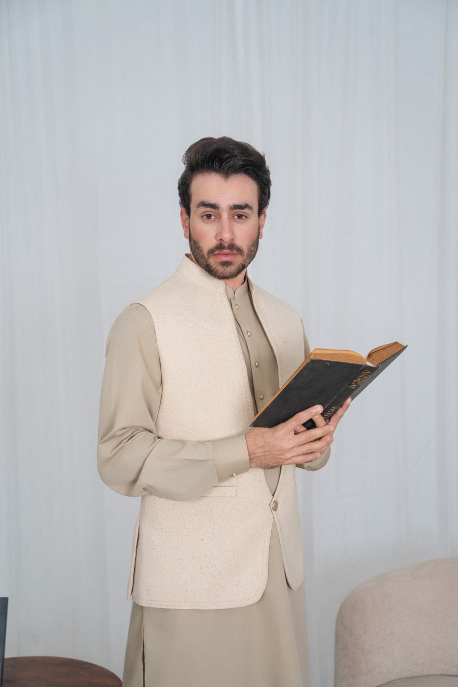 Waistcoat-C.KRD-GOLD CREAM-S-IST-3051