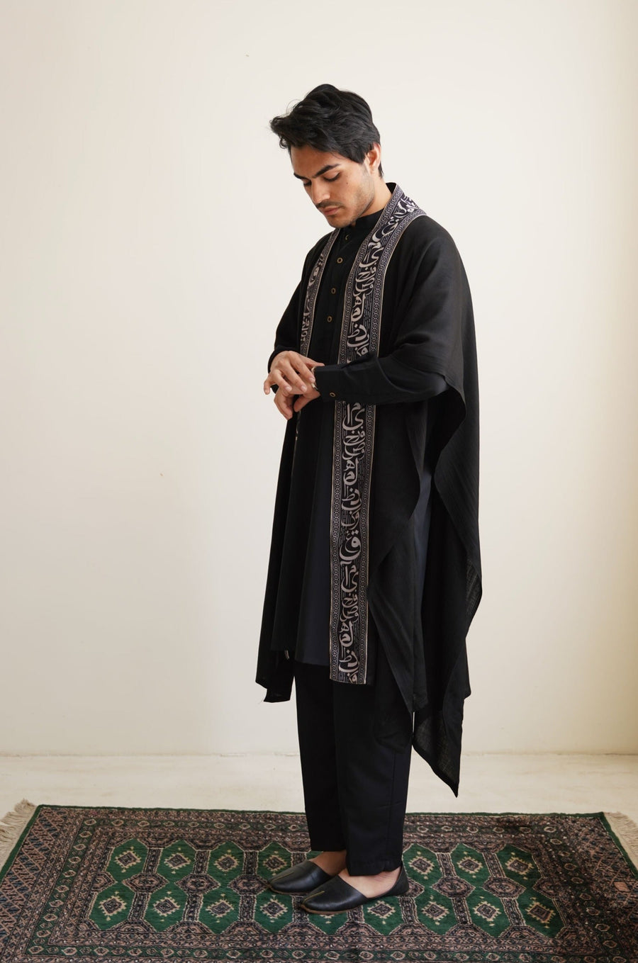 Huroof Cape - Black