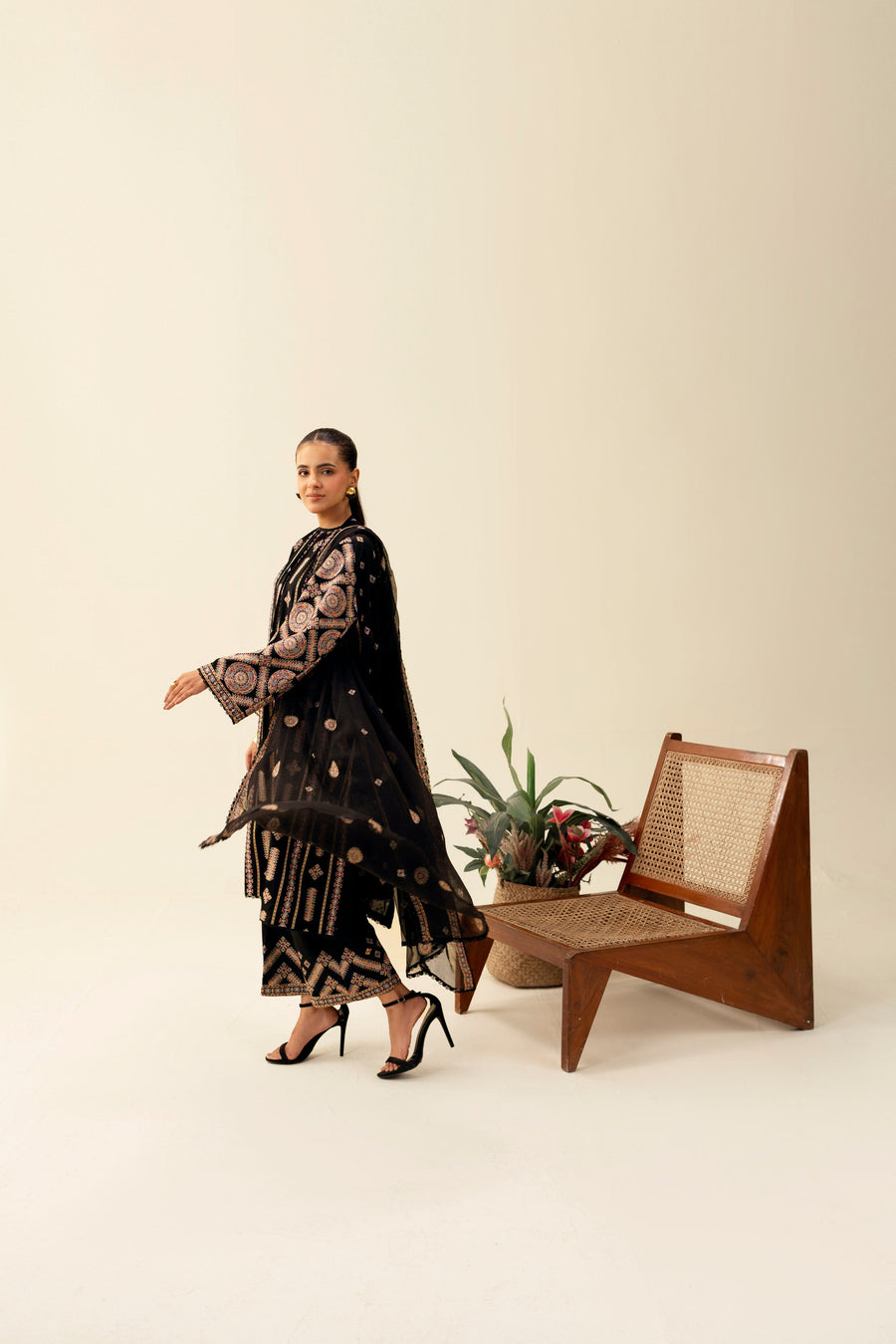 3 Piece - Embroidered Lawn Suit (Unstitched)