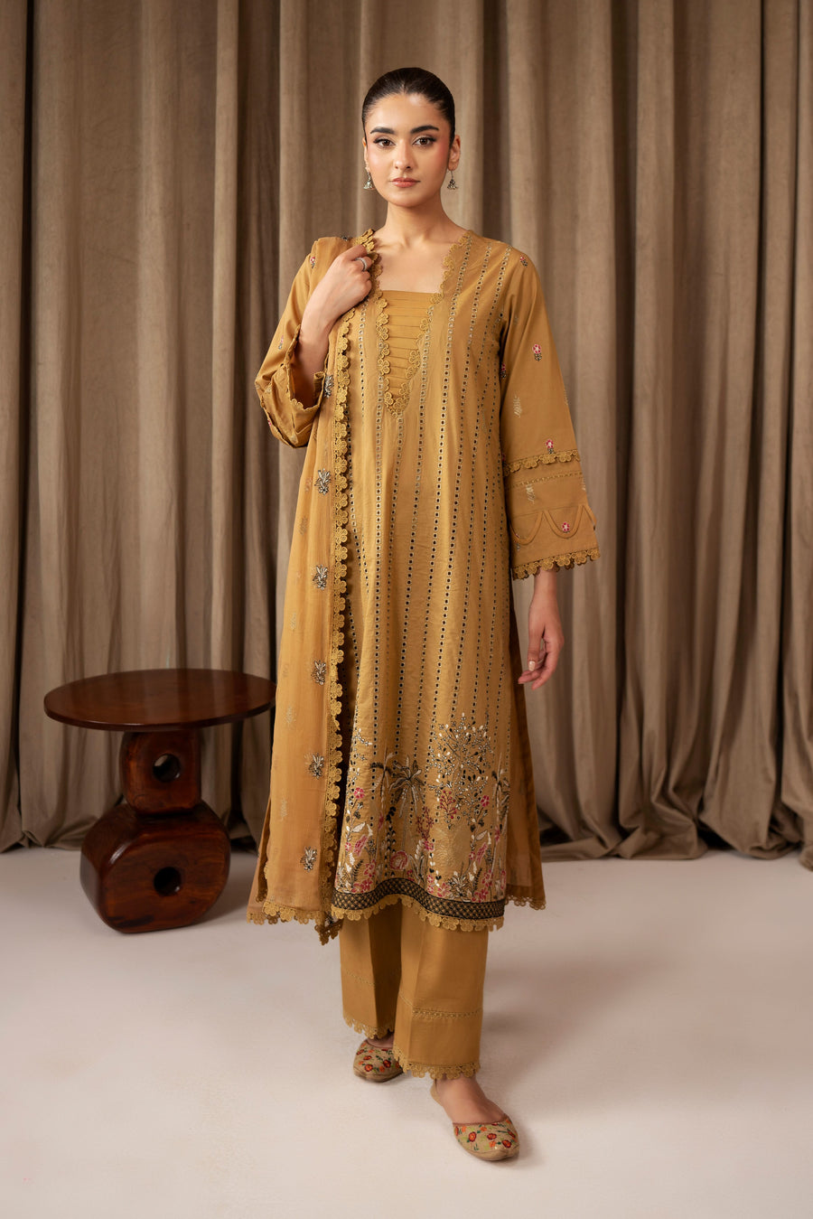 3 Piece - Embroidered Lawn Suit (Unstitched)