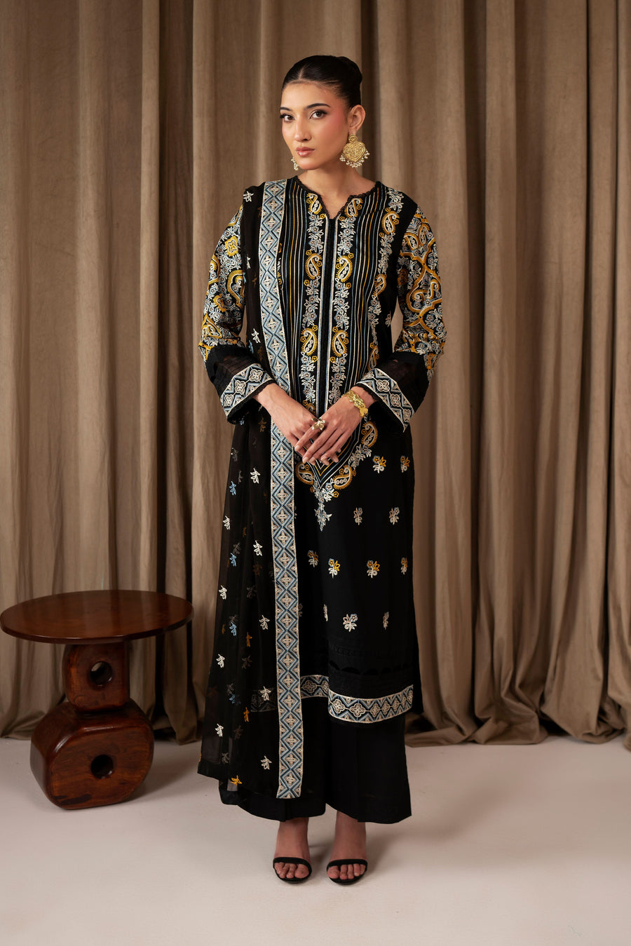 3 Piece - Embroidered Lawn Suit (Unstitched)