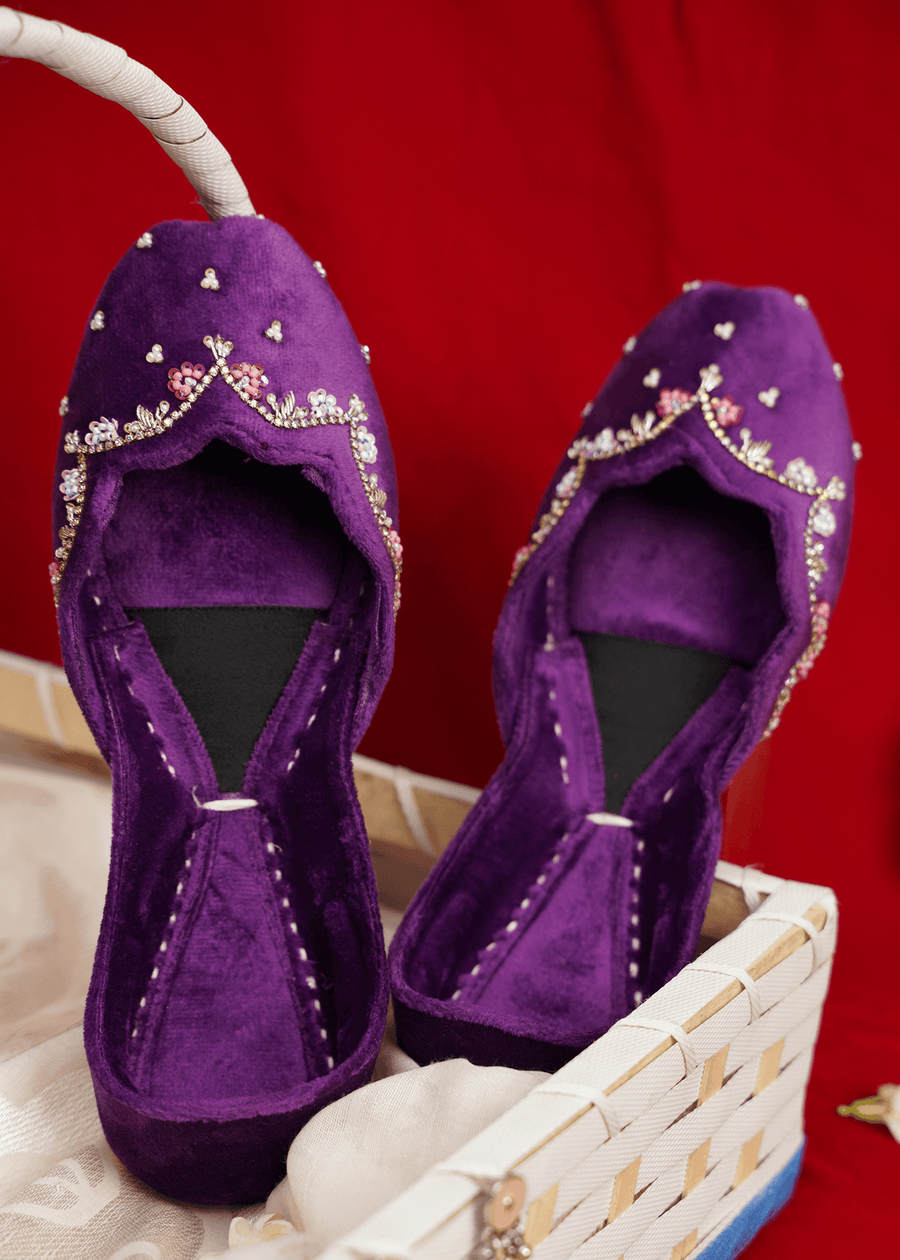 MAUVE