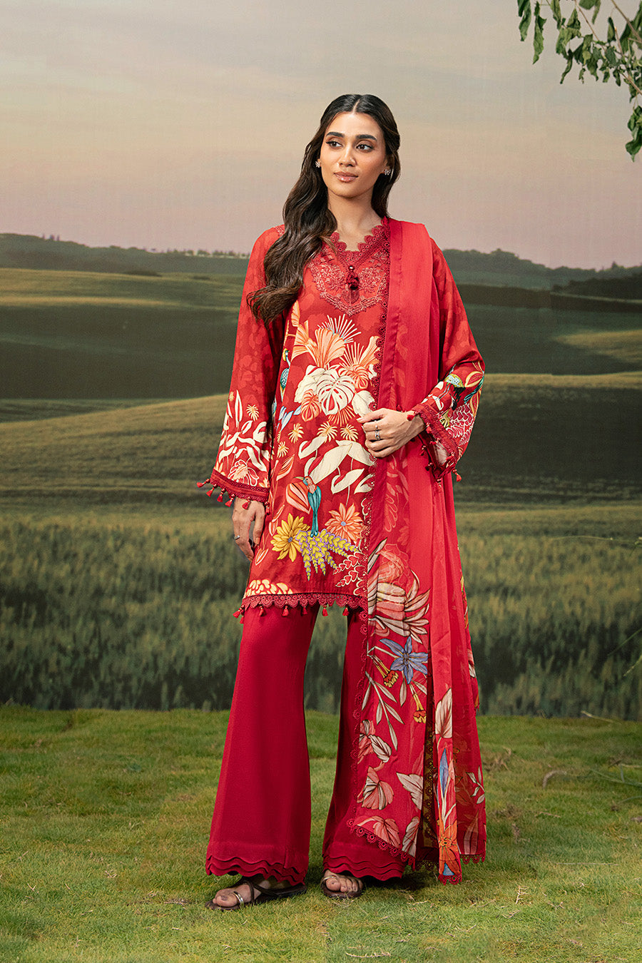 3 Pc Unstitched Embroidered Arabic Lawn Suit | MB-PFUS25-05B