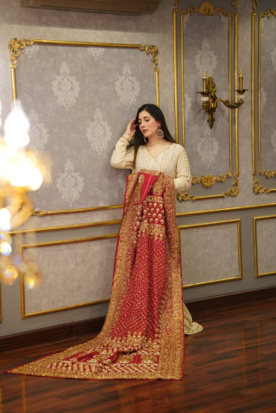Lal Ishq Kaamdani