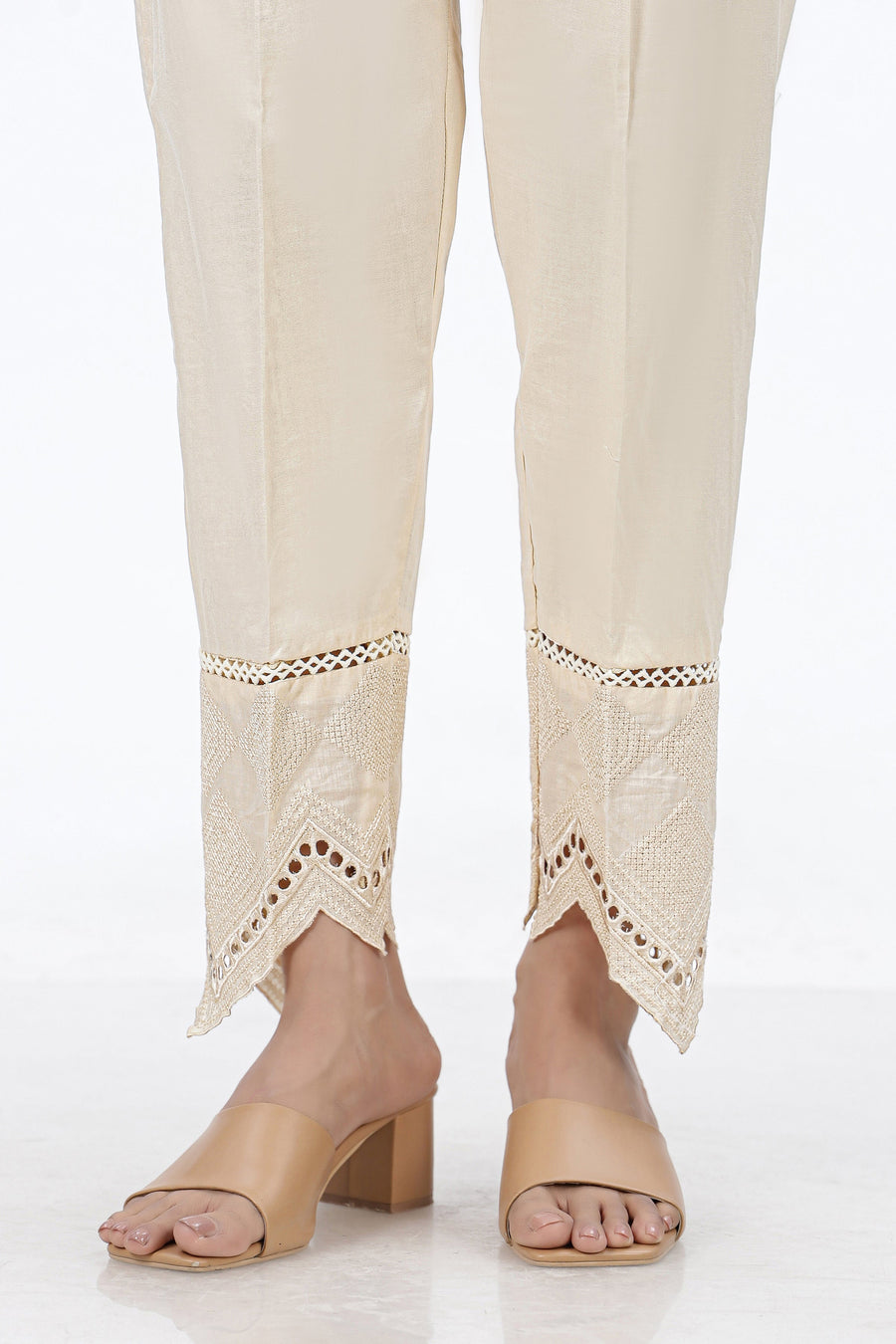 1 Piece Cambric Bottom