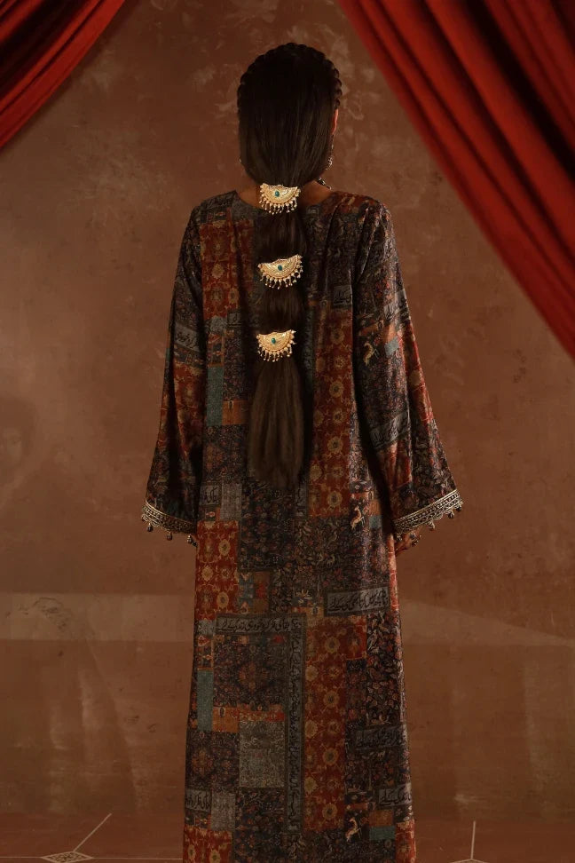 Izhaar Velvet Kaftaan