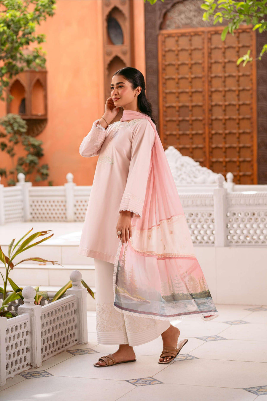 Khushbuu Stitched (3pc)