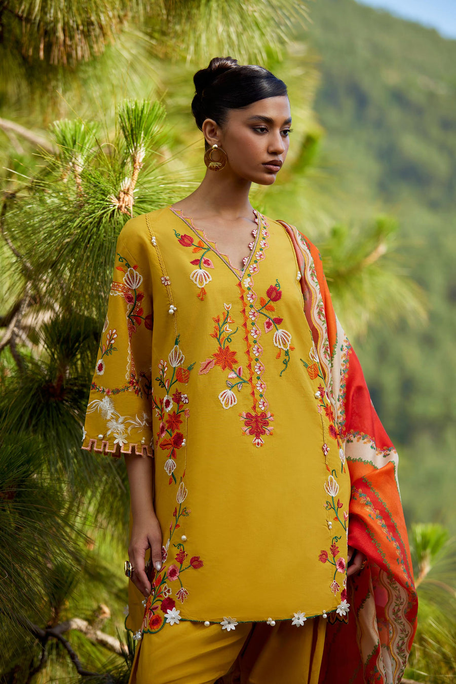Unstitched Embroidered 3 Piece Muzlin Suit