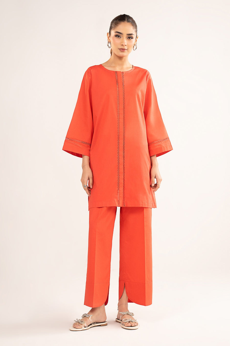 2 Pc Dyed Lawn Suit