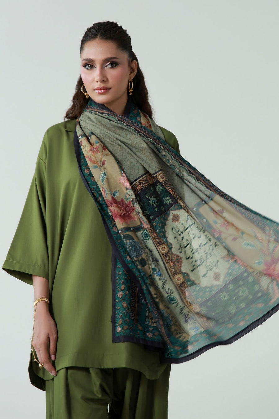 Muntazir Scarf