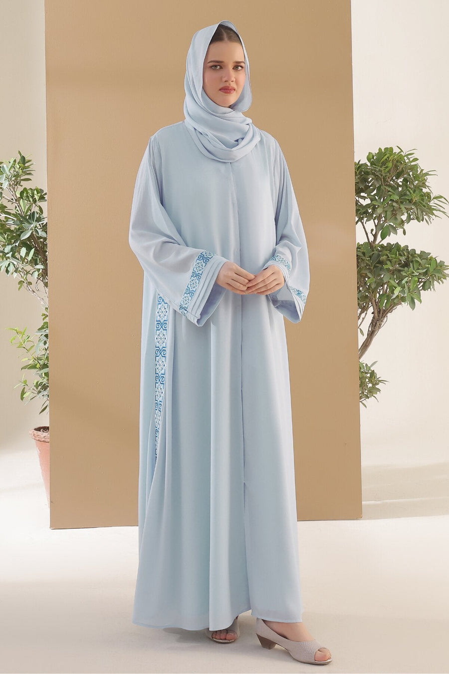 Ice Snowflake Embroidered Abaya