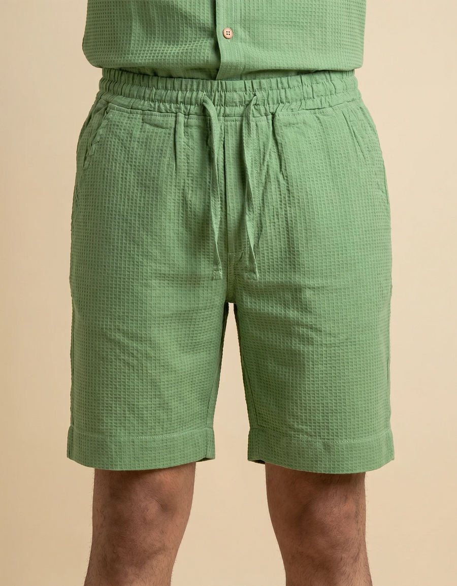 WAFFLE TEXTURED MEN'S SHORTS